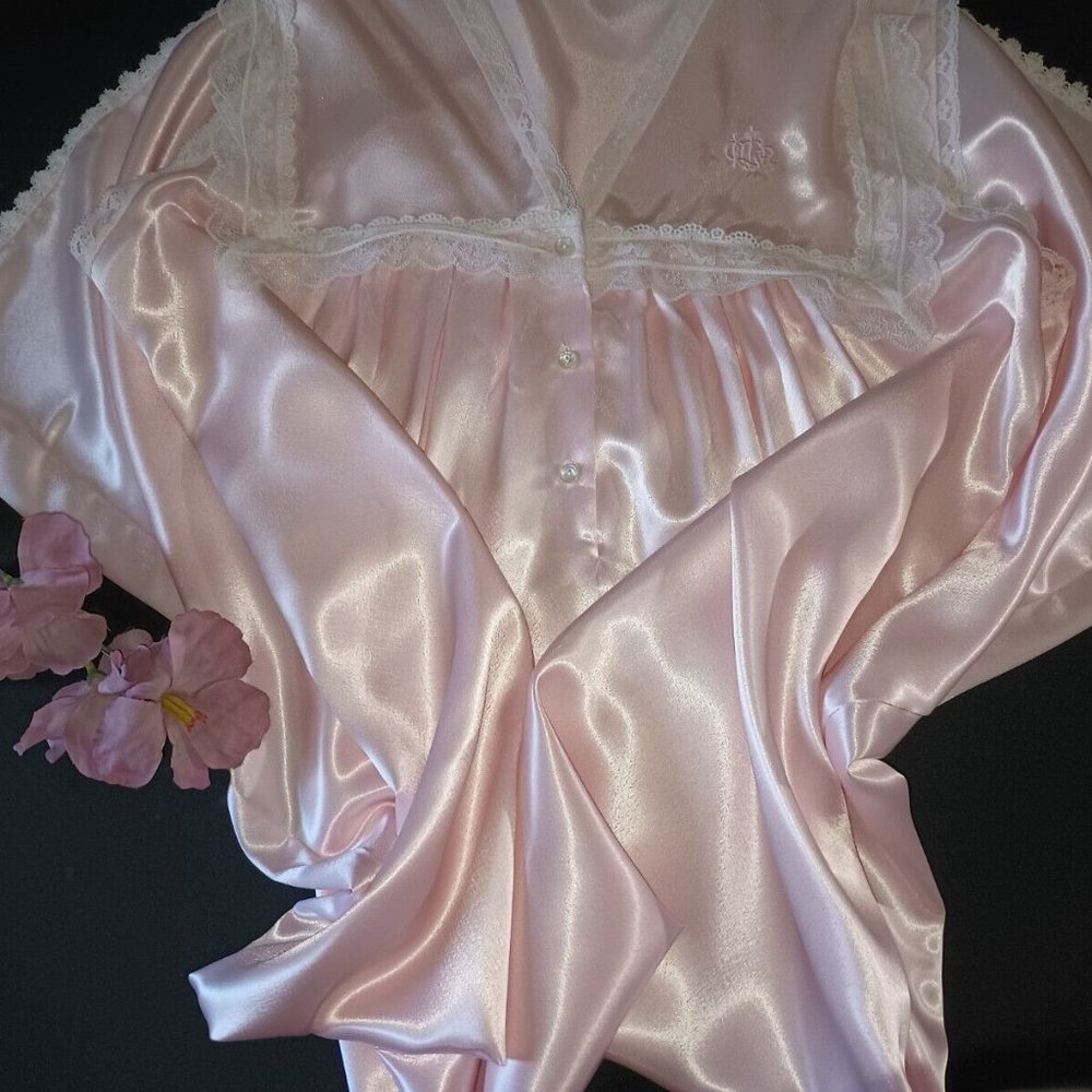 VTG CHRISTIAN DIOR PINK SATIN NIGHTGOWN M Freebust Lacy Shiny V neck Button Up